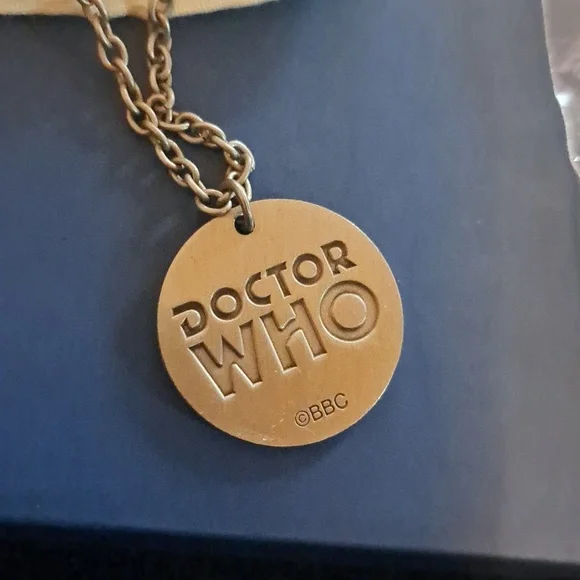 3 Doctor Who necklace set trio pouch Dr quote silver tone - Picture 4 of 6
